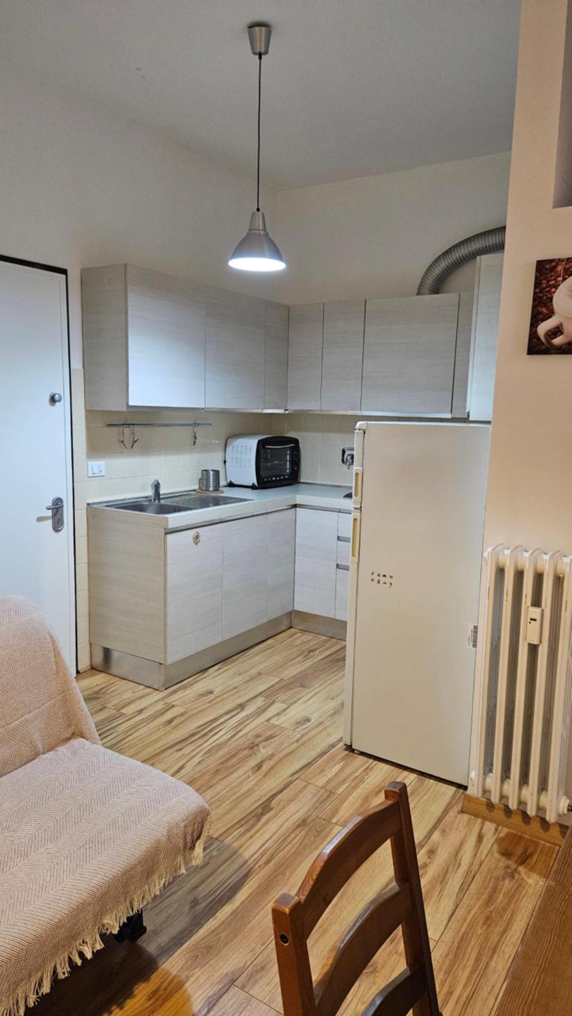 Апартаменты Residenza Ugo Bassi Болонья Экстерьер фото