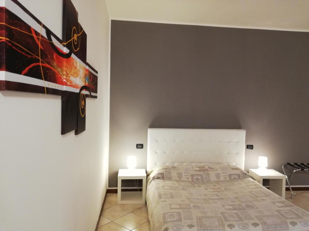 Апартаменты Residenza Ugo Bassi Болонья Экстерьер фото