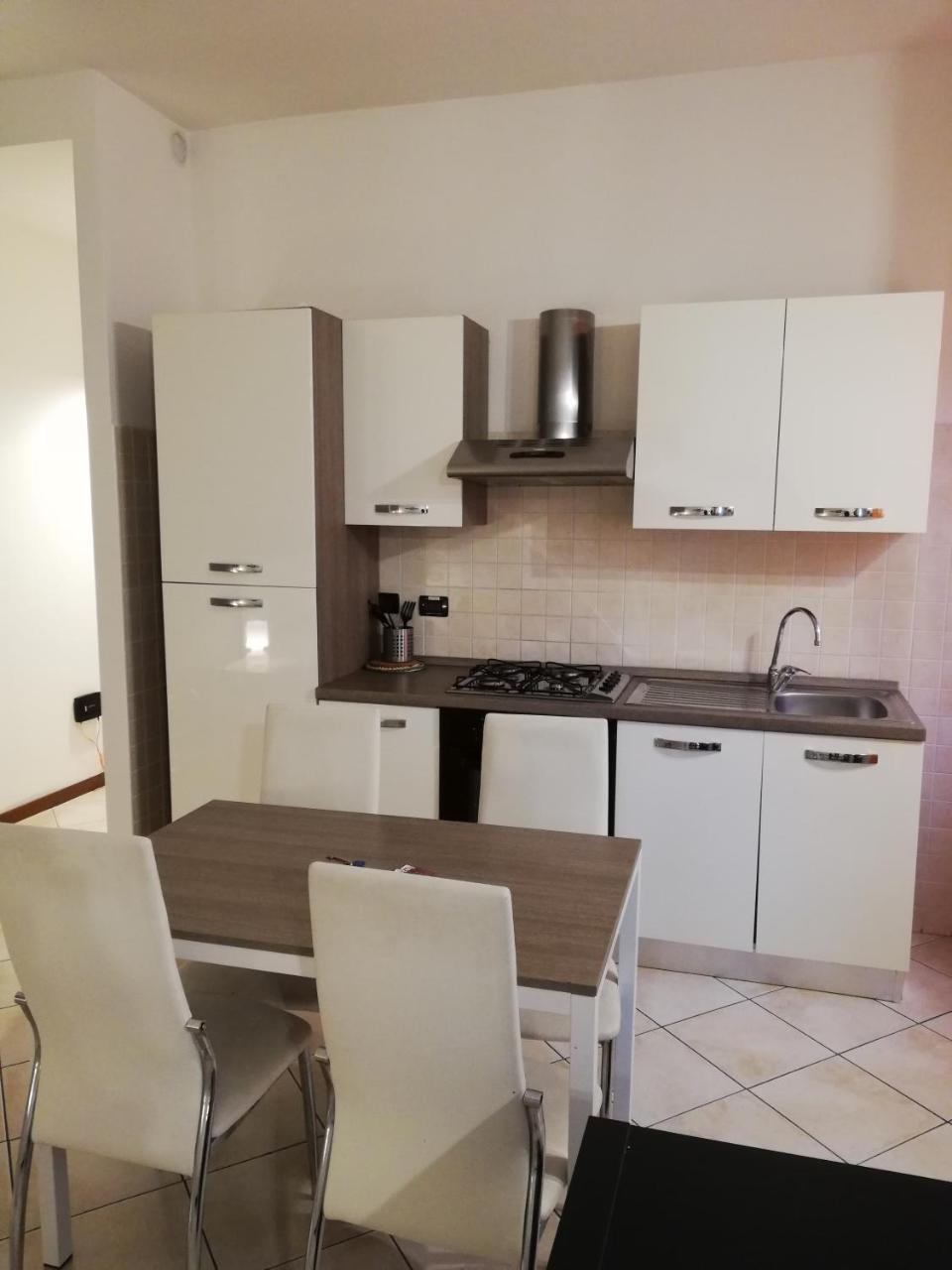 Апартаменты Residenza Ugo Bassi Болонья Экстерьер фото